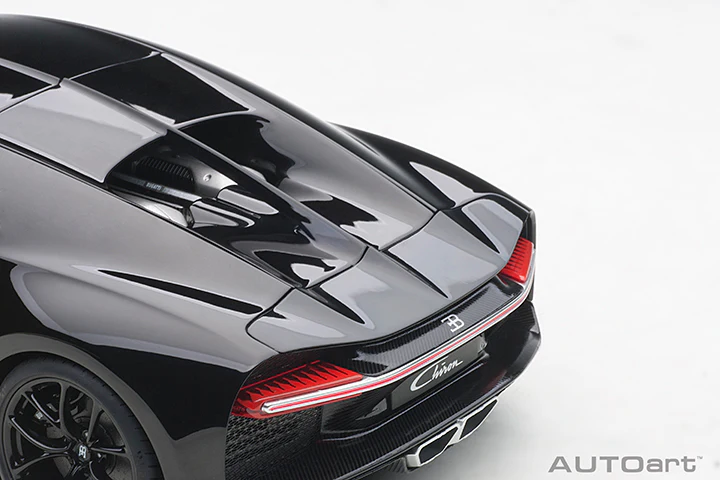 AUTOart 2017 Bugatti Chiron Juane Molsheim Yellow w/ Nocturne Black 1:18 - Image 14