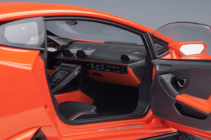 AUTOart 2018 Lamborghini Huracan EVO Arancio Xanto (Golden Orange) 1:18 - Image 10