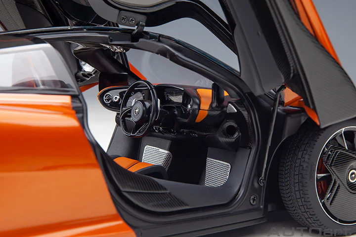 AUTOart Mclaren Speedtail Volcano Orange 1:18 - Image 10