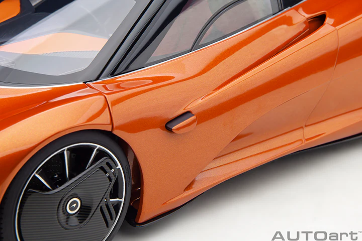 AUTOart Mclaren Speedtail Volcano Orange 1:18 - Image 13