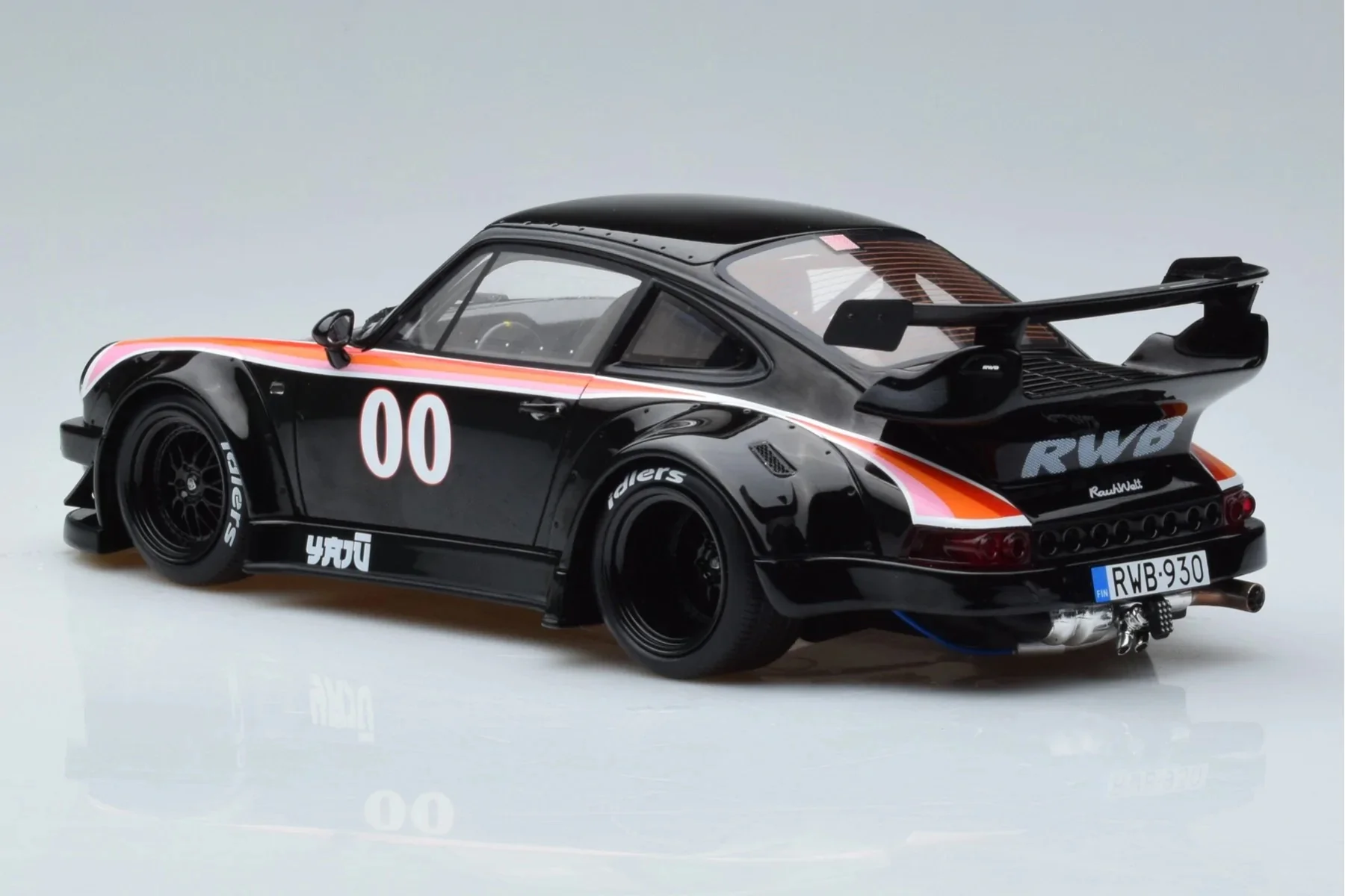 GT Spirit 1973 Porsche 911 930 RWB Yaju Black 1:18 Resin - Image 5