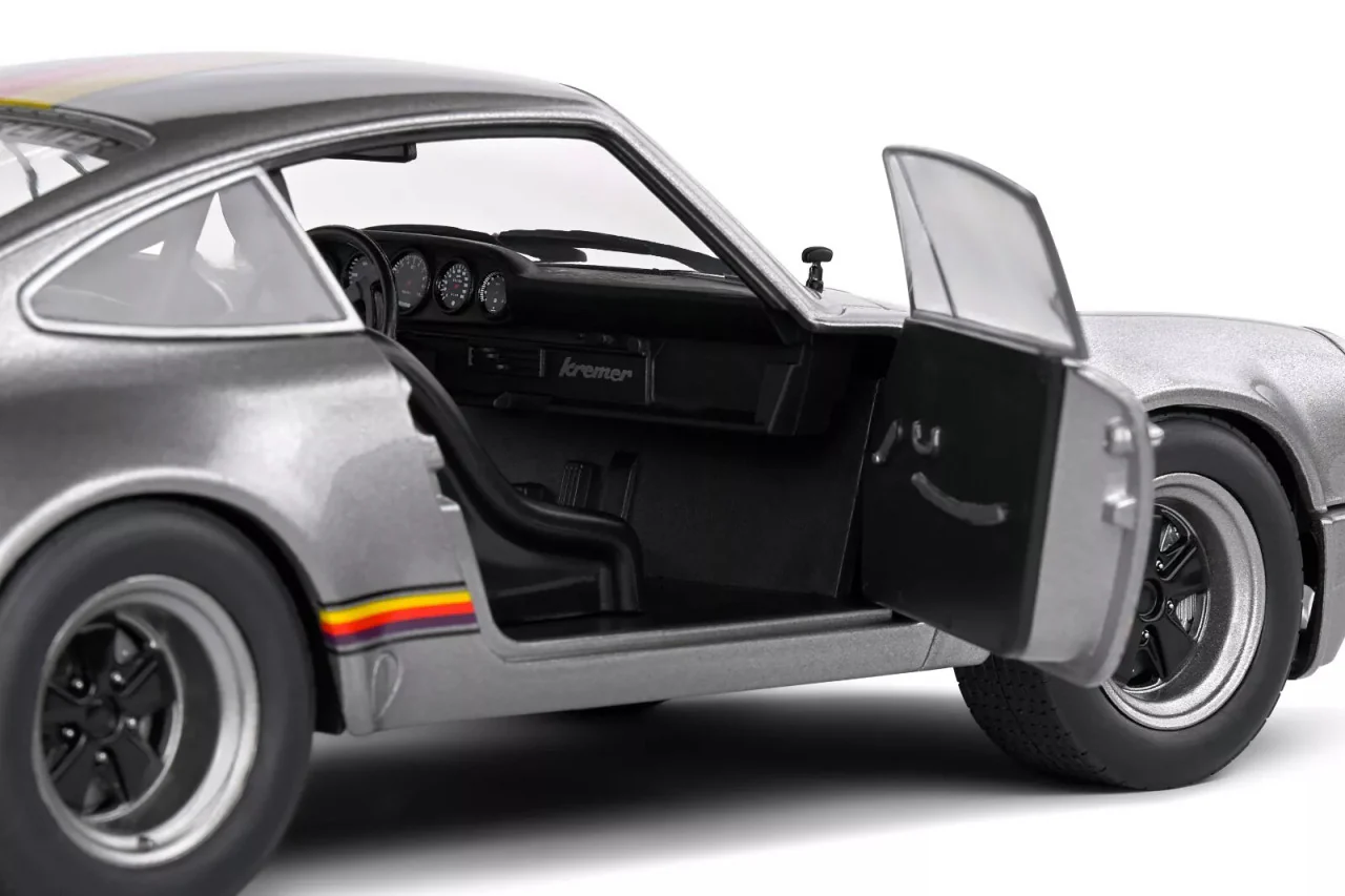 Solido 1973 Porsche 911 RSR Kremer Design Rally Silver 1:18 - Image 6
