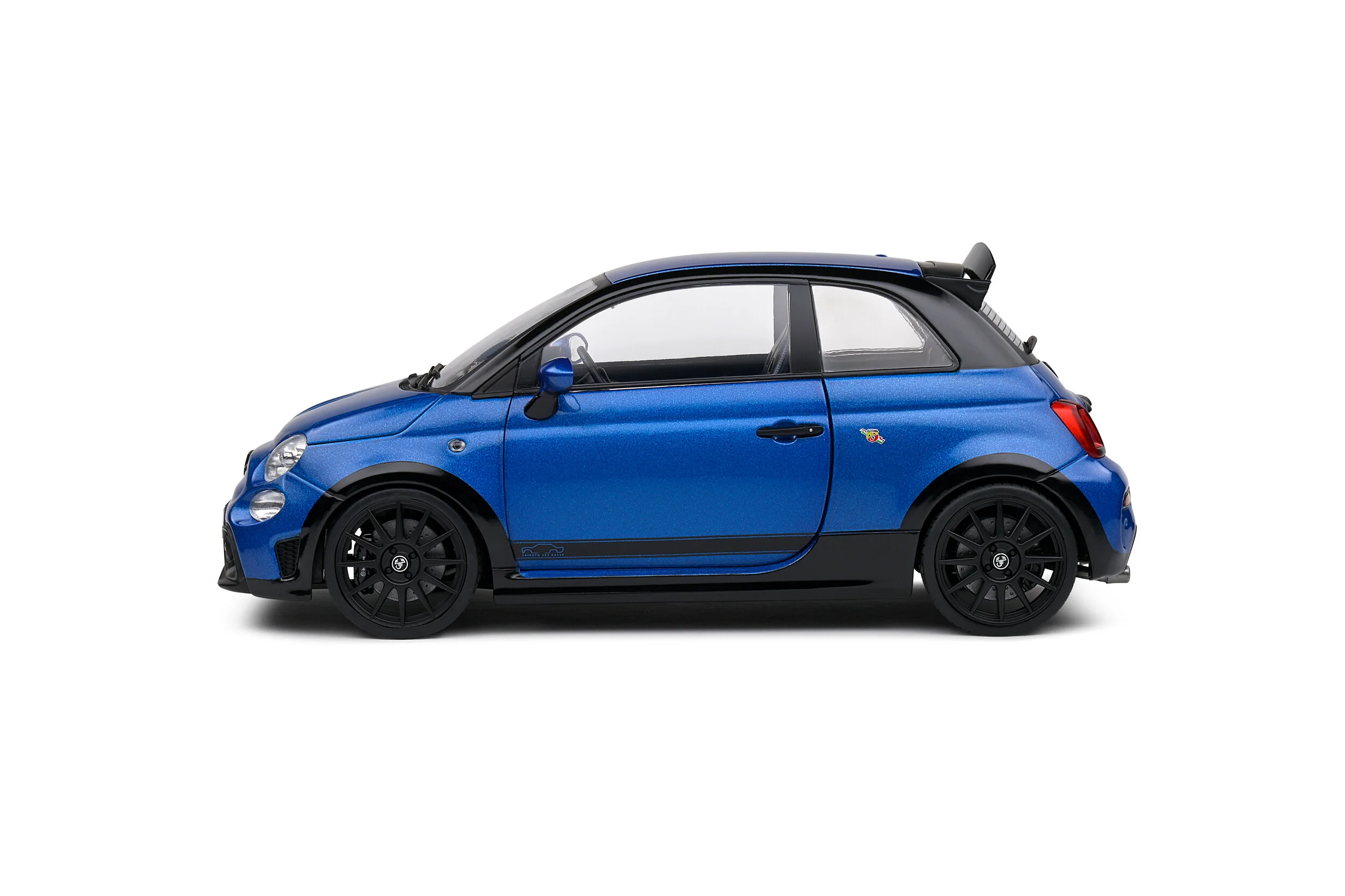 Solido 2022 Fiat 695 (500) Abarth Tribute 131 Rally Blue 1:18 - Image 3