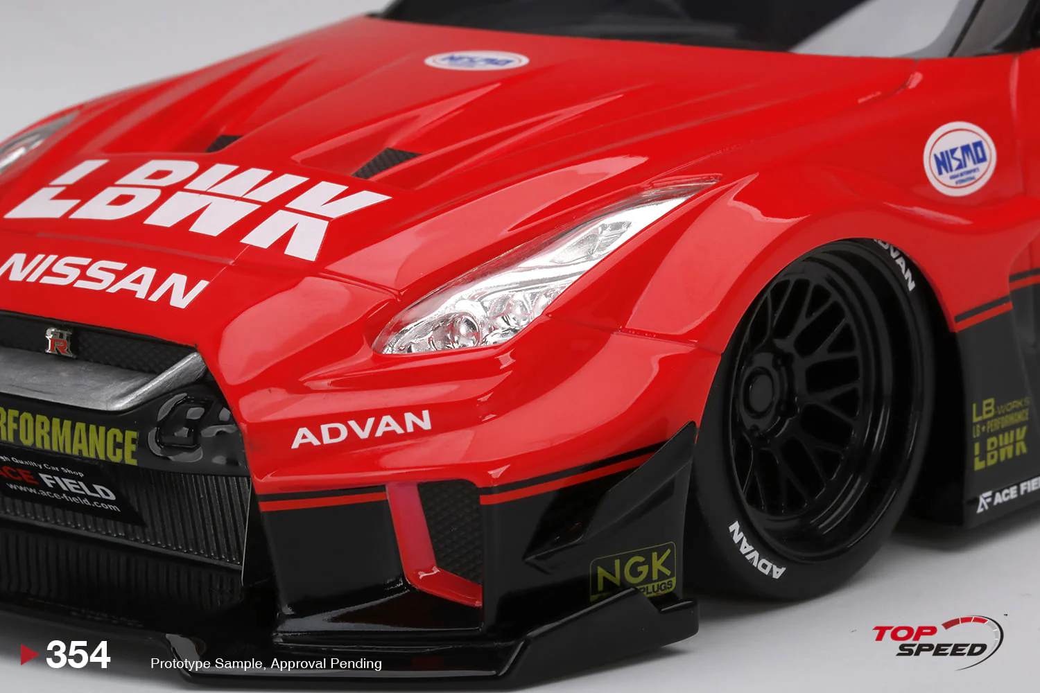 Topspeed 1:18 LB-Silhouette WORKS GTR NISSAN 35GT-RR Ver.1 Red/Black - Image 4